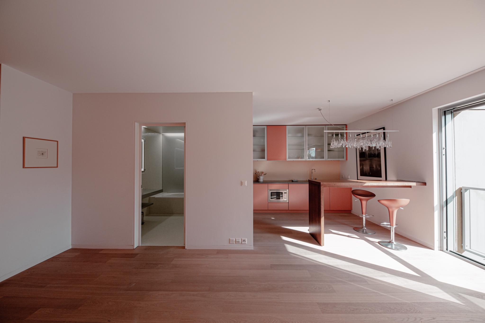 Studio dans immeuble de haut-standing
